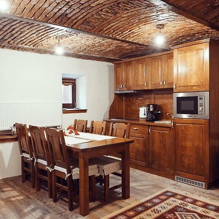 Cozy Apartment Braşov Exterior foto