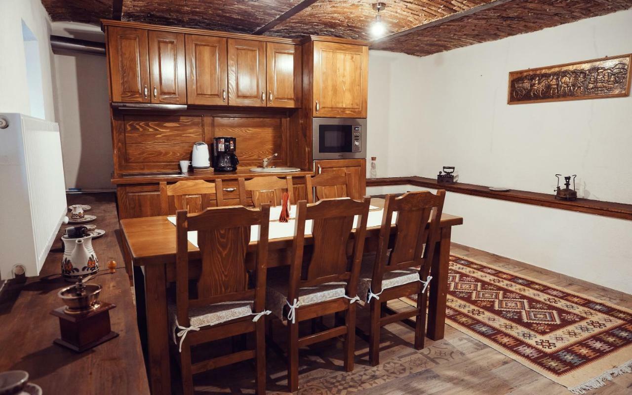 Cozy Apartment Braşov Exterior foto